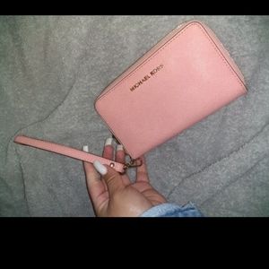 Michael kors wallet